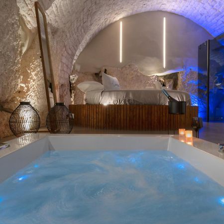 Malolu Luxurysuite Остуни Екстериор снимка