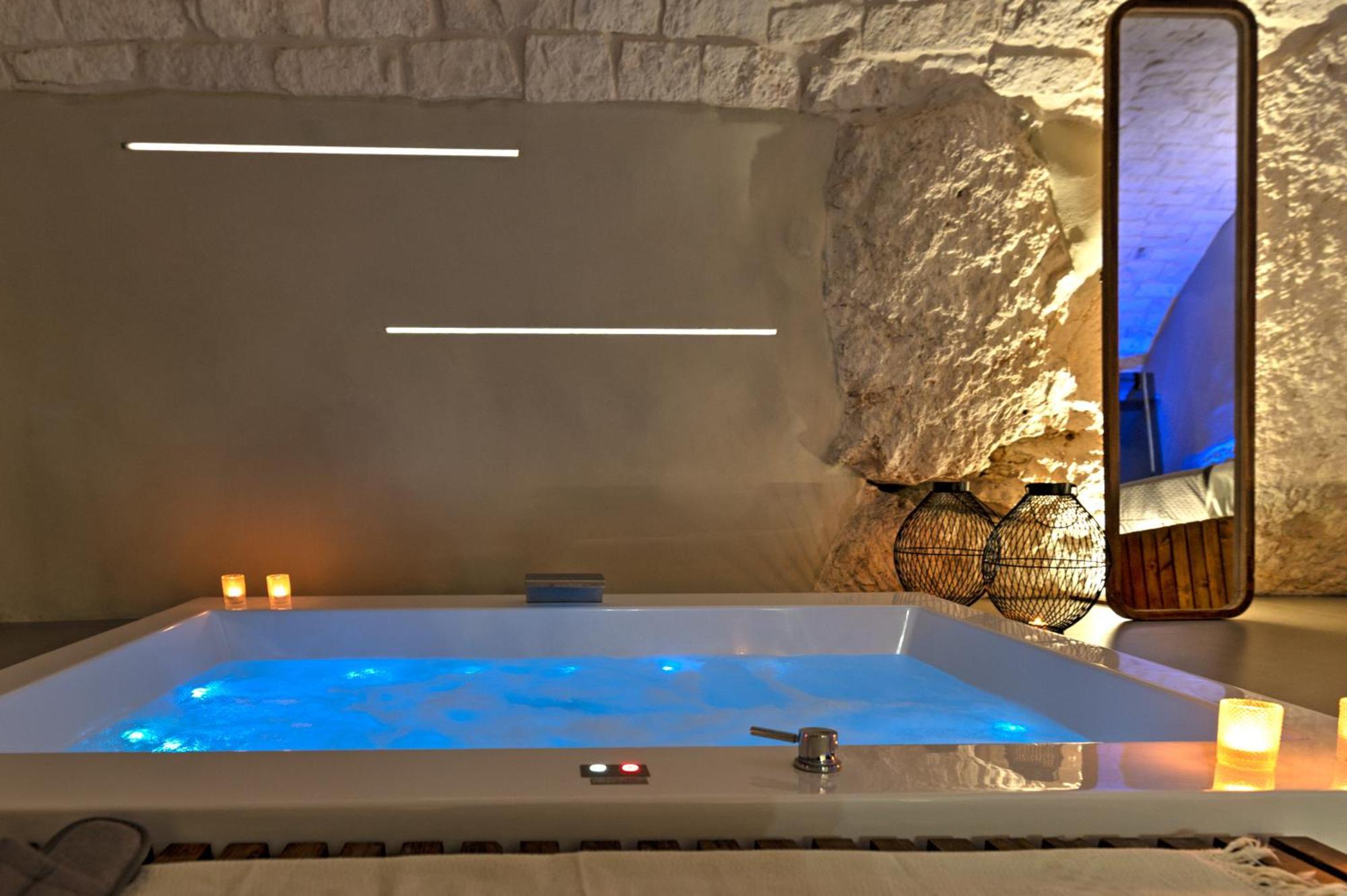 Malolu Luxurysuite Остуни Екстериор снимка