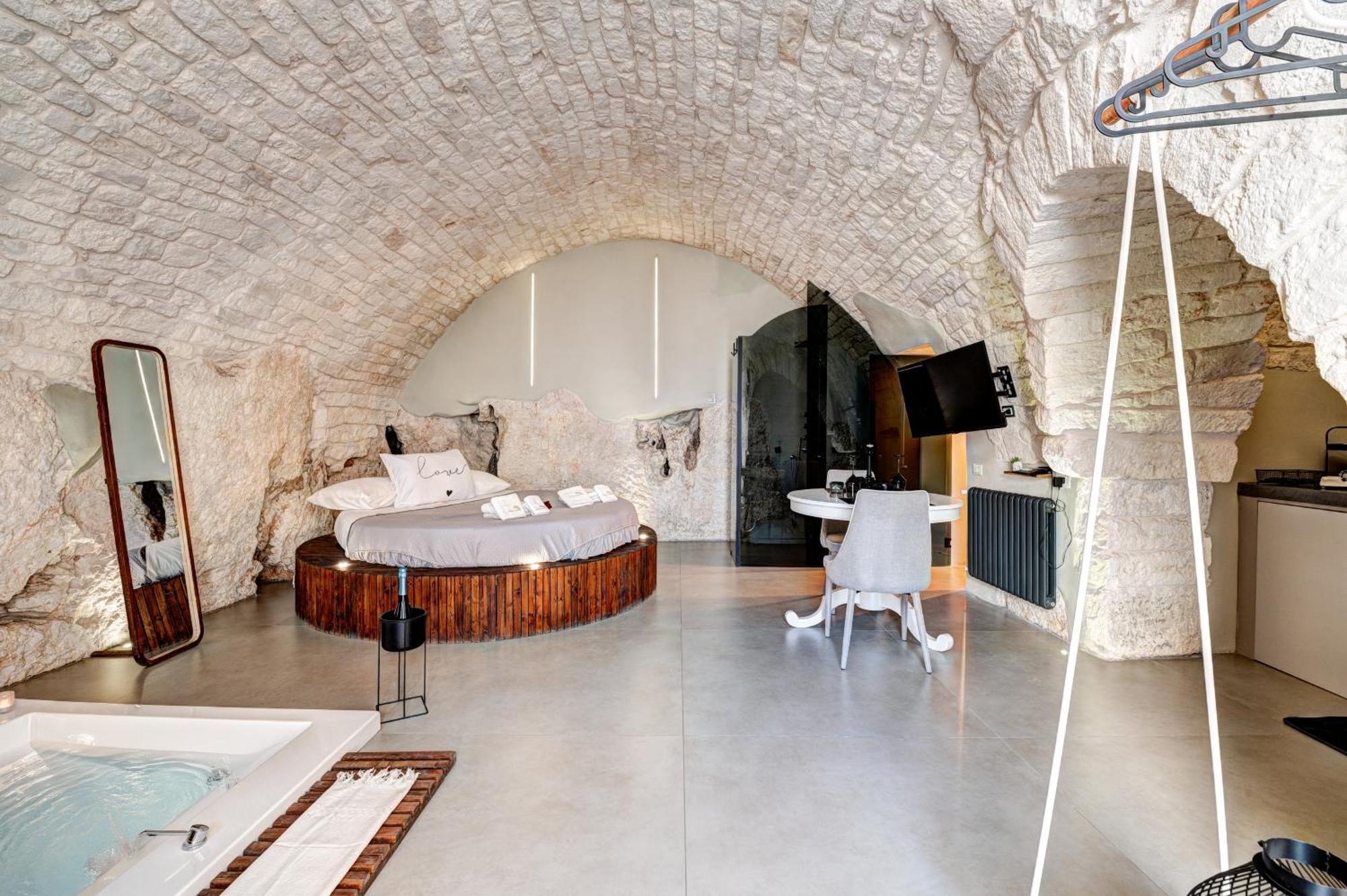Malolu Luxurysuite Остуни Екстериор снимка